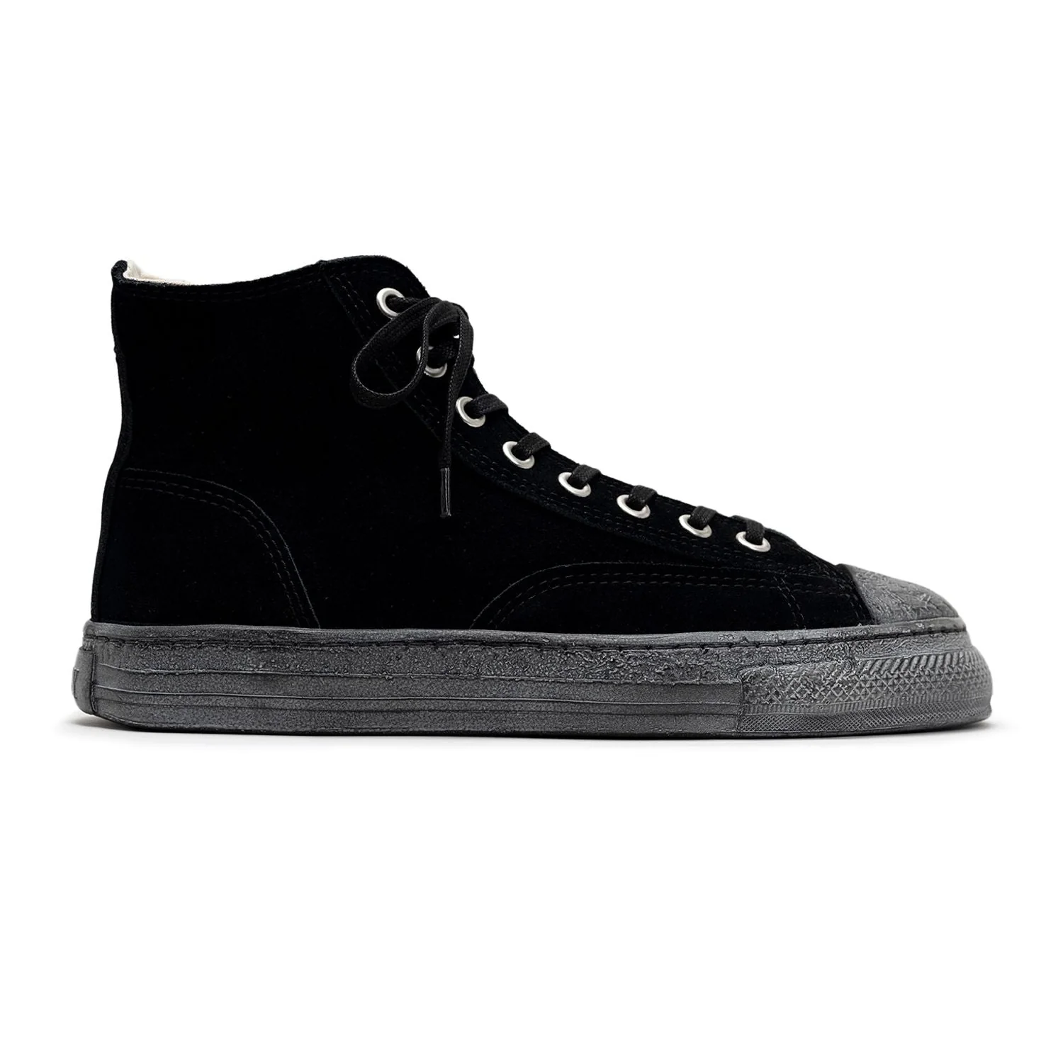 "MASSES x General Scale." PAST Sole Suede High-top Sneaker